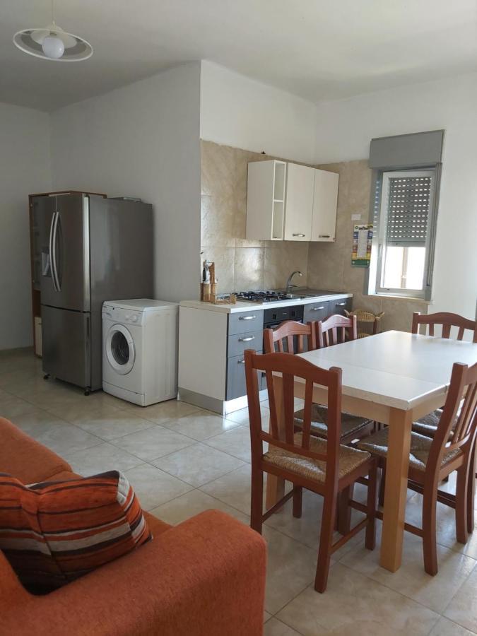 Emilu A Mare Apartment Marina di Schiavonea Bagian luar foto